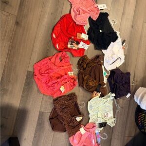 Assorted Lace and Cotton Panties sets - 1/3